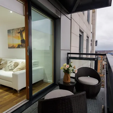 Live In Sky Penthouse