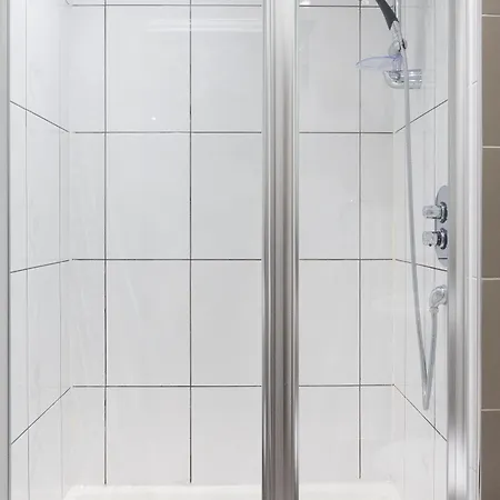 Live In Sky Penthouse 5*