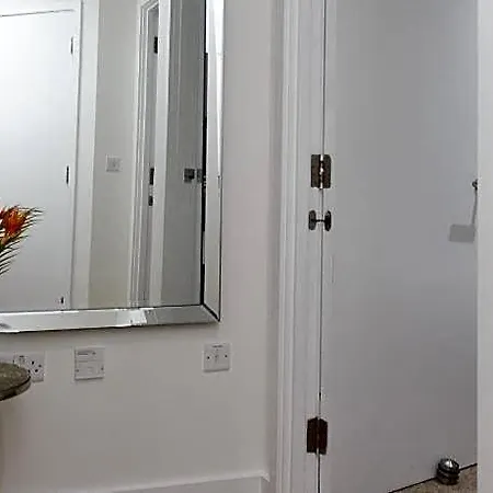 Live In Sky Penthouse Leeds (West Yorkshire)