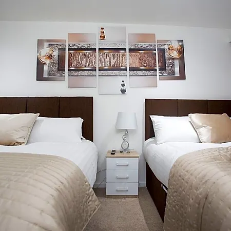 Live In Sky Penthouse 5* Leeds (West Yorkshire)