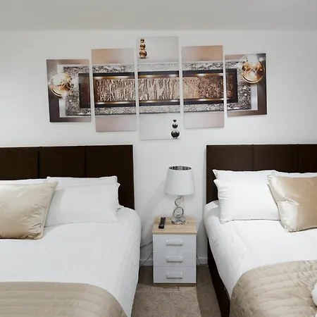 Live In Sky Penthouse Apartment *