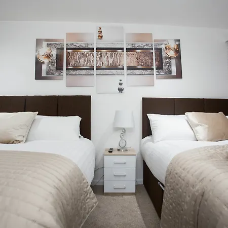 Live In Sky Penthouse Apartment *