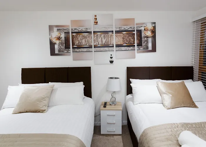 Live In Sky Penthouse Hotel