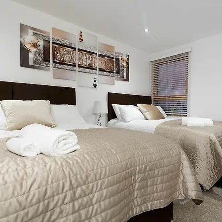 Live In Sky Penthouse Лидс